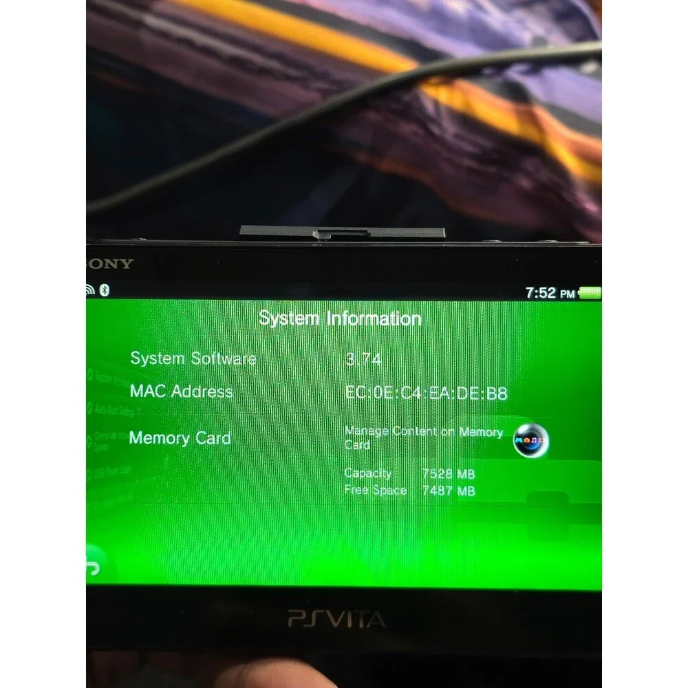 Sony PS Vita Slim Bundle (pch2001)
